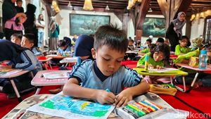 Anak TK Rayakan HUT Jakarta Ke-498 Lewat Lomba Mewarnai