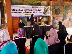 Bupati Ipuk Ajak Ibu-ibu Banyuwangi Bijak Kelola Uang, Hindari Pinjol Bupati Ipuk Ajak Ibu-ibu Banyuwangi Bijak Kelola Uang, Hindari Pinjol