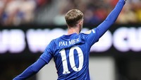 Cole Palmer ganti nomor punggung dari 20 ke 10 di Chelsea. Nomor itu mulanya dimiliki Mudryk, tapi lagi kena kasus doping. Palmer dengan nomor barunya, bisa bawa Si Biru menangi Piala Dunia Antarklub 2025 (FIFA via Getty Images/Stuart Franklin - FIFA)