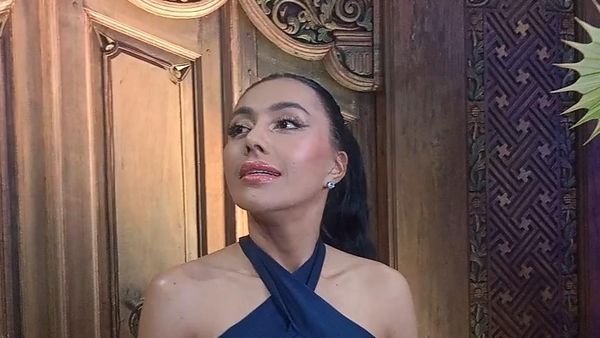 Denada Pamer Bentuk Hidung Baru