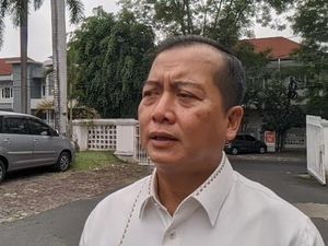 Iqbal Akan Kumpulkan Pelaku Wisata Ekas-Awang Buntut Bupati Usir Boatman Iqbal Akan Kumpulkan Pelaku Wisata Ekas-Awang Buntut Bupati Usir Boatman