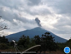 Gunung Ile Lewotolok Meletus, Empat Desa di Lembata Diimbau Waspada