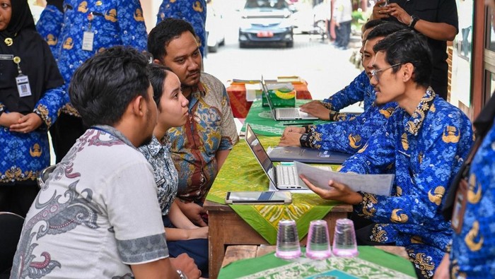 Ilustrasi SPMB Kemendikdasmen terjunkan tim untuk awasi SPMB.