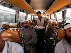 Jemaah Haji Iran Pulang Lewat Jalur Darat Akibat Konflik Iran-Israel