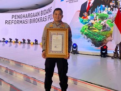 Pelayanan SIM-SKCK Polres Jombang Diganjar Penghargaan Kapolri