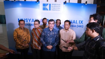 Menaker Ungkap 3 Strategi untuk Dukung Keberlanjutan Industri