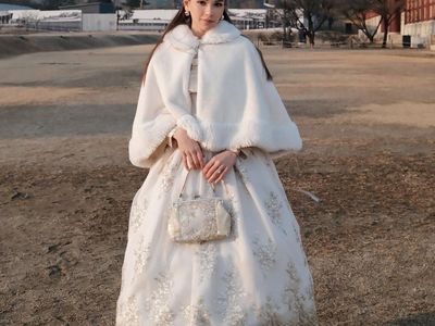 Contek Liburannya Alyssa Daguise, Selalu Cantik dan Elegan