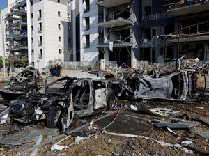 Kotanya Dihujani Rudal-rudal Iran, Walkot di Israel Minta Perang Diakhiri Kotanya Dihujani Rudal-rudal Iran, Walkot di Israel Minta Perang Diakhiri