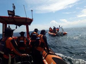 Pencarian 3 ABK KLM Asia Mulia yang Tenggelam di Bantaeng Diperpanjang 3 Hari Pencarian 3 ABK KLM Asia Mulia yang Tenggelam di Bantaeng Diperpanjang 3 Hari