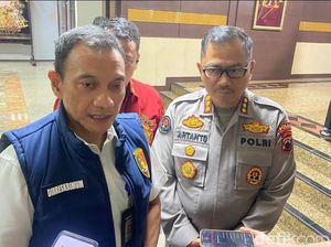 Ketua Hanura Jateng Tersangka Penyedia Striptis Penuhi Panggilan Polda Ketua Hanura Jateng Tersangka Penyedia Striptis Penuhi Panggilan Polda
