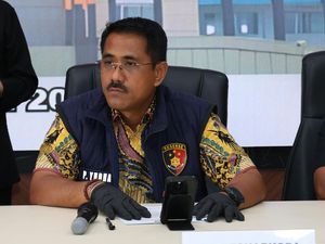 Dua Kurir Dijerat, Polda Riau Buru Pemesan Sabu Rp 14,87 Miliar