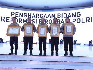 Polres Pasuruan Raih Penghargaan Pelayanan Prima di Musrenbang Polri Polres Pasuruan Raih Penghargaan Pelayanan Prima di Musrenbang Polri