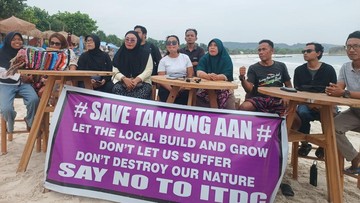 Lapak-lapak di Pantai Tanjung Aan Mau Digusur ITDC, Warga Melawan!