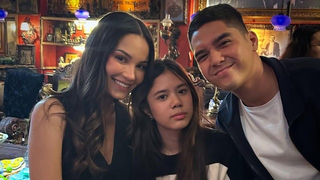 Update Informasi Selebriti InsertLive : Terpopuler: Momen Ngunduh Mantu Al Ghazali VS Patricia Gouw Unboxing Souvenir