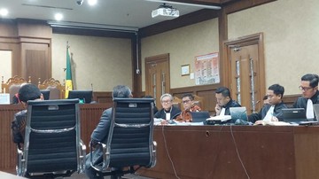 Ahli Kubu Hasto Ditanya soal Alat Bukti Disita dengan Paksaan