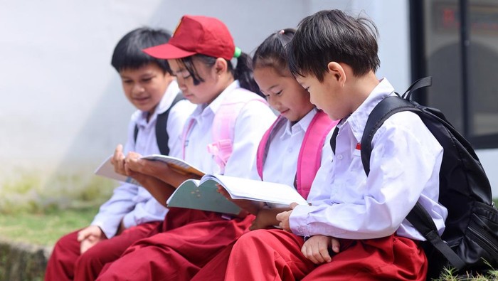 Wow, Anggaran Pendidikan Bakal Gede Banget di 2026! Kemendikdasmen Dapat Tambahan Dana?