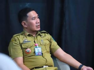 Amarun Hamka Jadi Plh Sekda Parepare Gantikan Husni Syam yang Pensiun Dini Amarun Hamka Jadi Plh Sekda Parepare Gantikan Husni Syam yang Pensiun Dini