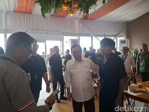 Video: Pramono-Rano Nonton Langsung Formula E Jakarta di Ancol