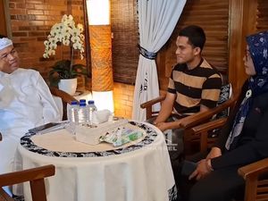 Ibu asal Lubuklinggau Temui KDM Minta Anak Pecandu Narkoba Masuk Barak Militer Ibu asal Lubuklinggau Temui KDM Minta Anak Pecandu Narkoba Masuk Barak Militer