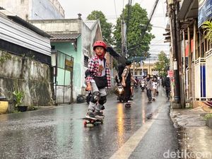 Keseruan Street Parade di Perayaan Go Skateboarding Day Malang Keseruan Street Parade di Perayaan Go Skateboarding Day Malang