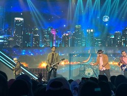 Beda Pandangan soal Hak Cipta, Fadly dan Piyu Begitu Indah Sepanggung Bersama