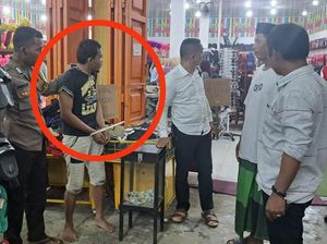 Pria Bobol Kotak Amal di Takalar Ngamuk di Rumah Ortu Sebelum Ditangkap Pria Bobol Kotak Amal di Takalar Ngamuk di Rumah Ortu Sebelum Ditangkap