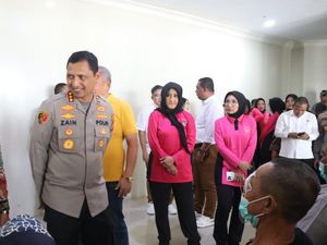 150 Warga di Kota Tangerang Operasi Katarak Gratis di HUT Bhayangkara ke-79 150 Warga di Kota Tangerang Operasi Katarak Gratis di HUT Bhayangkara ke-79