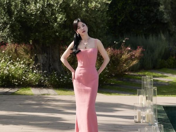 6 Gaya Elegan Song Hye Kyo Bak Princess di Usia 43 Tahun, Bikin Terpesona