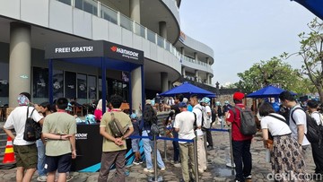 Mulai Dipadati Penonton, Begini Suasana Jelang Balapan Formula E di Ancol