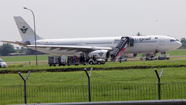 Pesawat Saudia Mendarat Darurat di Kualanamu Akibat Dugaan Teror Bom