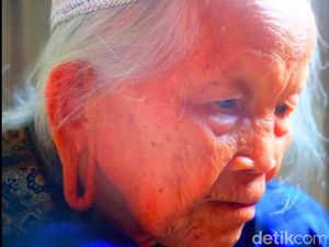 Telinga Panjang Suku Dayak, Simbol Kecantikan yang Tergerus Zaman