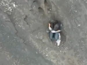 Video: Evakuasi WNA Brasil di Jurang Rinjani Terkendala Cuaca Video: Evakuasi WNA Brasil di Jurang Rinjani Terkendala Cuaca