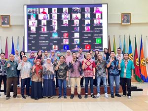 Alfamart & Unpad Kolaborasi Kembangkan Potensi Store Owner Alfamind Alfamart & Unpad Kolaborasi Kembangkan Potensi Store Owner Alfamind
