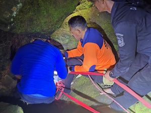 Mencekam! Kisah Beti Terjebak 7 Jam di Gua Naga Mas Kuningan Mencekam! Kisah Beti Terjebak 7 Jam di Gua Naga Mas Kuningan