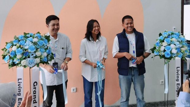 Foto Dok : Living English