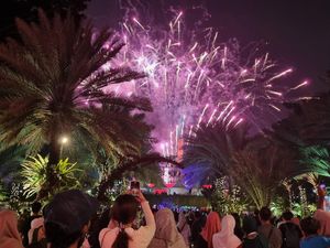 Meriah! HUT ke-498 Jakarta Ditutup dengan Pesta Kembang Api-Cari Jodoh Wali