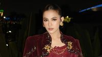 8 Gaya Mahalini di Ngunduh Mantu Al Ghazali, Lepas Outer Jadi Sorotan