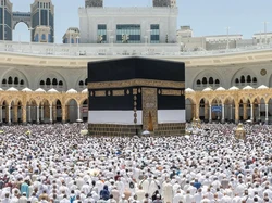 Matahari Tepat di Atas Kabah Hari Ini dan Besok, Waktu Tepat Koreksi Arah Kiblat