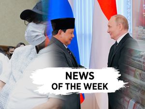 Video Terpopuler Sepekan: Vonis Zarof Ricar hingga Prabowo ke Rusia Video Terpopuler Sepekan: Vonis Zarof Ricar hingga Prabowo ke Rusia