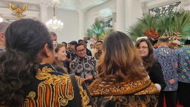 Roti Buaya-Soto Betawi, Jamuan Dubes di Balai Kota Pada Perayaan HUT Jakarta