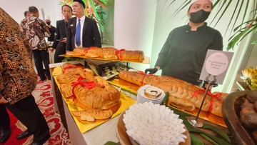 Roti Buaya-Soto Betawi, Jamuan Dubes di Balai Kota Pada Perayaan HUT Jakarta
