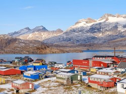 Jurus Trump Merebut Greenland: Beri Warganya Uang