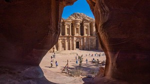 Megah dan Misterius, 5 Keajaiban Arsitektur Kuno yang Bikin Takjub!