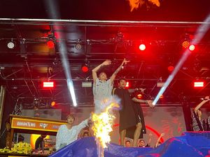 Gila-Gilaan Bareng The Changcuters, Ditutup Bukan WG X A4A Clan X Mister Aloy Gila-Gilaan Bareng The Changcuters, Ditutup Bukan WG X A4A Clan X Mister Aloy