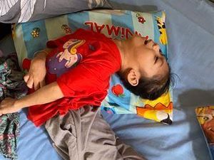 Kisah Pilu Andini, Anak Pencari Ikan yang Alami Cerebral Palsy