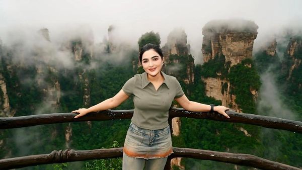 Potret Ashanty Liburan ke China, Singgah ke Gunung Avatar