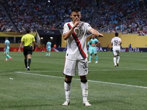 Guardiola Ungkap Rahasia di Balik Free Kick Ciamik Claudio Echeverri Guardiola Ungkap Rahasia di Balik Free Kick Ciamik Claudio Echeverri