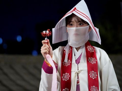Drama Korea Head Over Heels (2025). (via Prime Video)