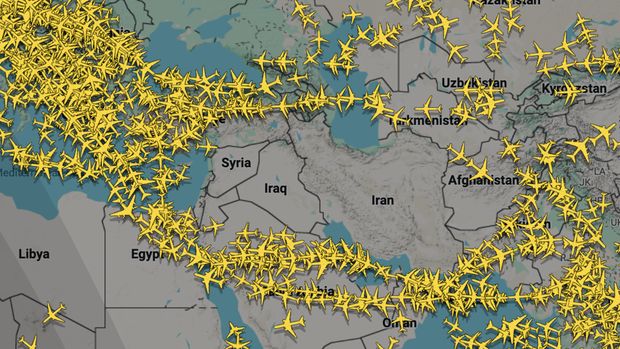 Maskapai penerbangan menyingkir dari ruang udara Iran.