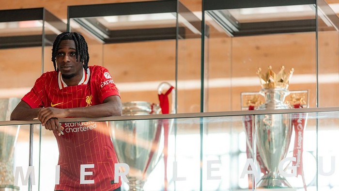 KIRKBY, ENGLAND - MAY 30: Jeremie Frimpong new signing of Liverpool at AXA Training Centre on May 30, 2025 in Kirkby, England. (Photo by Nikki Dyer - LFC/Liverpool FC via Getty Images)